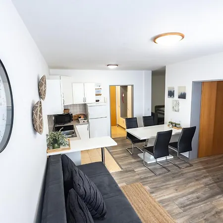 Rakita Premium Family Suite